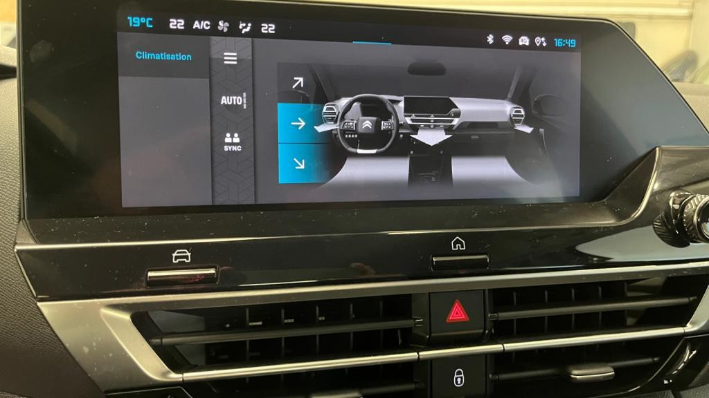 Nouvelle CITROEN C4 BlueHDi 130 EAT8 Plus - Pack Access & Nav - Pack Grand Froid