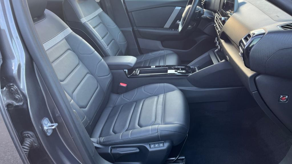 Nouvelle CITROEN C4  1.5 BlueHDi 16V - 130 S&S - EAT8 BERLINE Shine