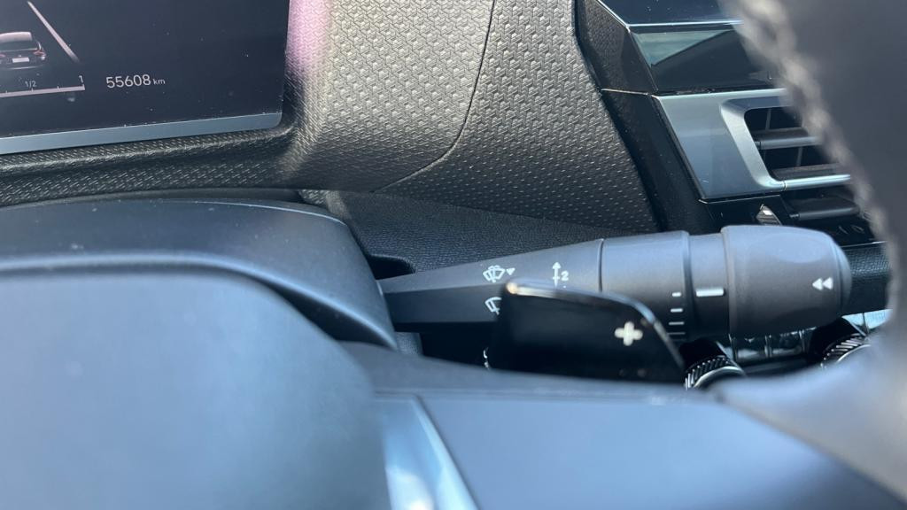 Nouvelle CITROEN C4  1.5 BlueHDi 16V - 130 S&S - EAT8 BERLINE Shine