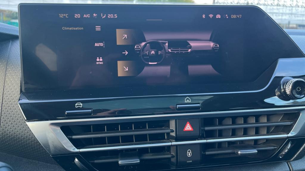 Nouvelle CITROEN C4  1.5 BlueHDi 16V - 130 S&S - EAT8 BERLINE Shine