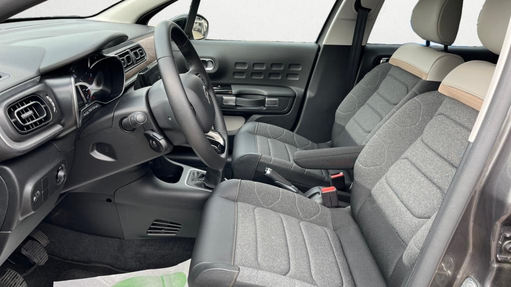 Nouvelle CITROEN C3  1.2 PureTech 12V - 83 S&S BERLINE Shine PHASE 2