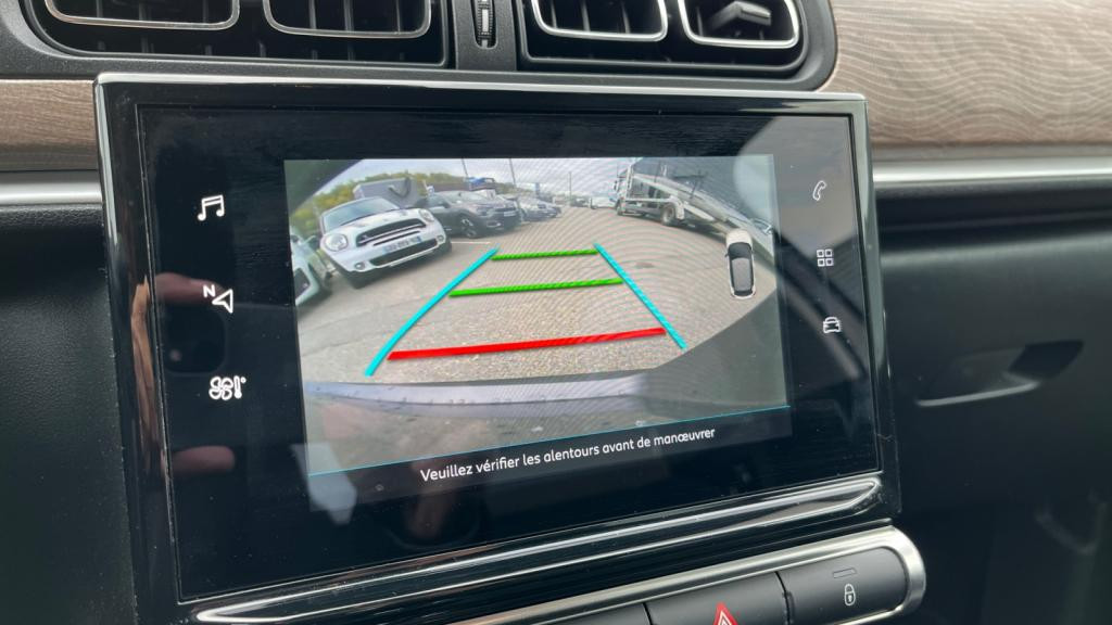 Nouvelle CITROEN C3  1.2 PureTech 12V - 83 S&S BERLINE Shine PHASE 2