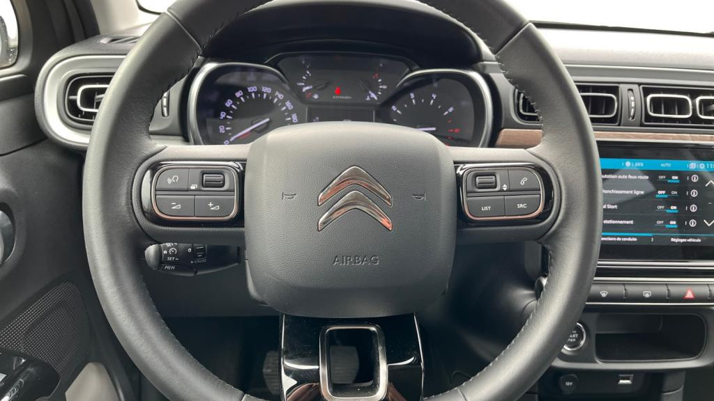 Nouvelle CITROEN C3  1.2 PureTech 12V - 83 S&S BERLINE Shine PHASE 2