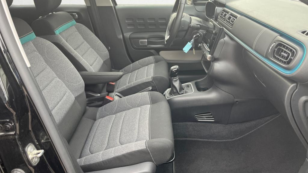 Nouvelle CITROEN C3  1.2 PureTech 12V - 83 S&S  BERLINE Shine PHASE 2