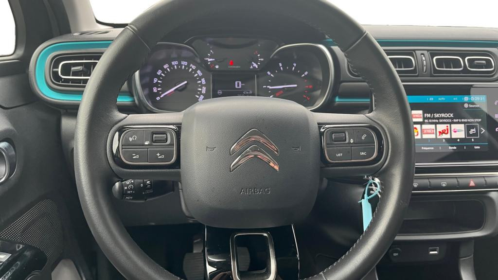 Nouvelle CITROEN C3  1.2 PureTech 12V - 83 S&S  BERLINE Shine PHASE 2