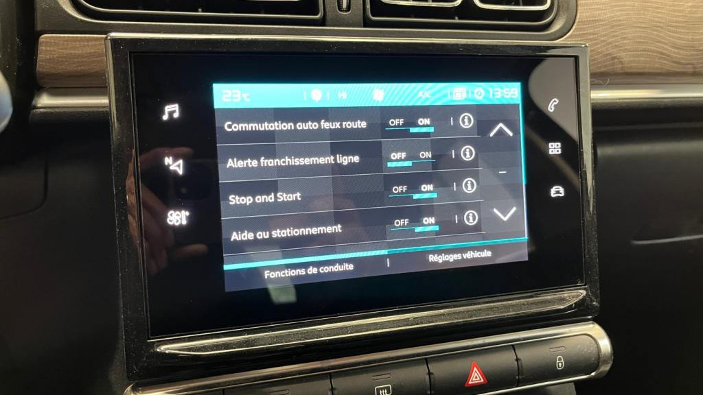 Nouvelle CITROEN C3  1.2 PureTech 12V - 83 S&S BERLINE Shine PHASE 2