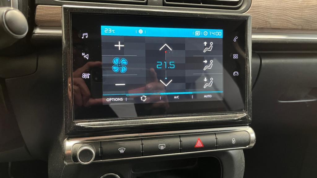 Nouvelle CITROEN C3  1.2 PureTech 12V - 83 S&S BERLINE Shine PHASE 2