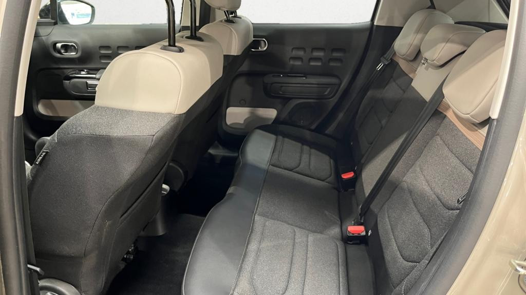 Nouvelle CITROEN C3  1.2 PureTech 12V - 110 S&S  BERLINE Shine PHASE 2