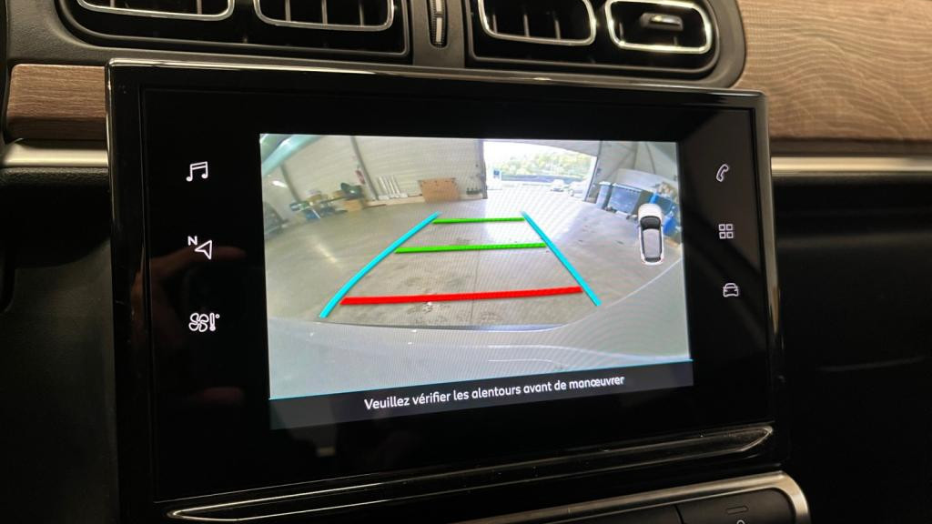 Nouvelle CITROEN C3  1.2 PureTech 12V - 110 S&S  BERLINE Shine PHASE 2