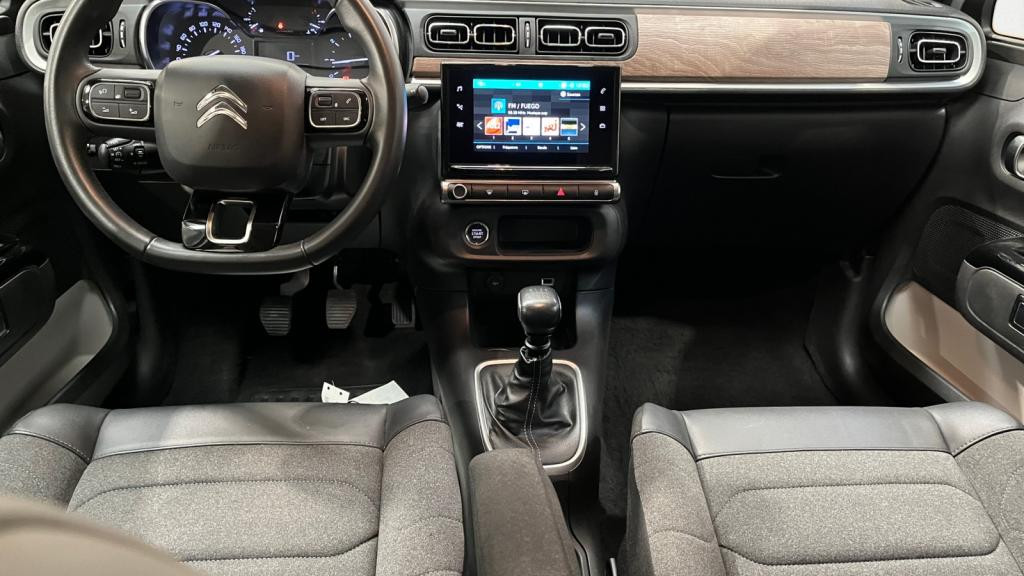 Nouvelle CITROEN C3  1.2 PureTech 12V - 110 S&S  BERLINE Shine PHASE 2