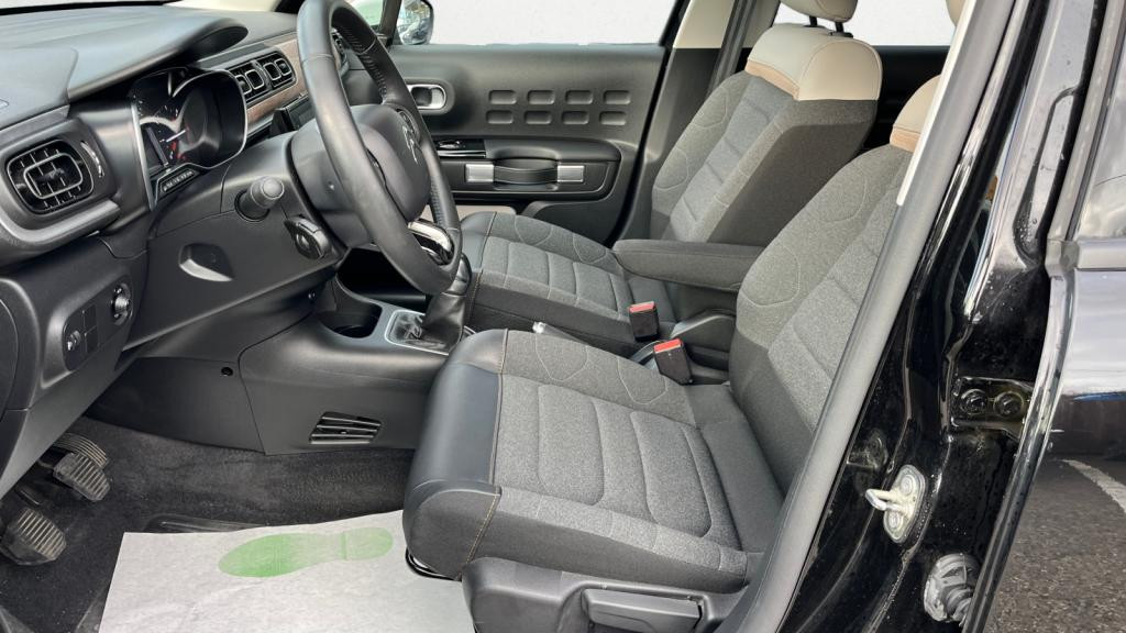 Nouvelle CITROEN C3  1.2 PureTech 12V - 83 S&S BERLINE Shine PHASE 2