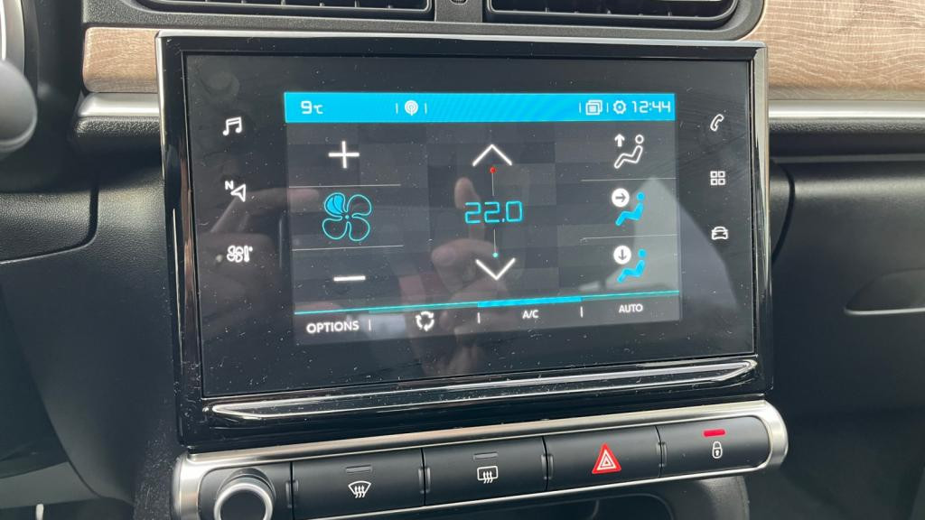 Nouvelle CITROEN C3  1.2 PureTech 12V - 83 S&S BERLINE Shine PHASE 2