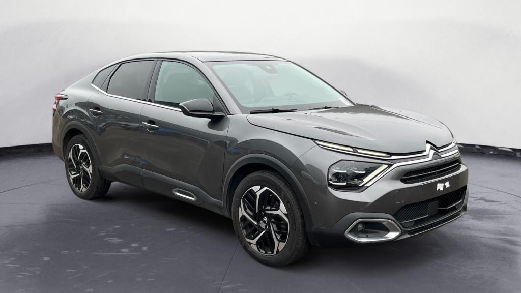 Nouvelle CITROEN C4 BlueHDi 130 EAT8 Max - Pack Lounge - Ambiance Hype Black - Attelage