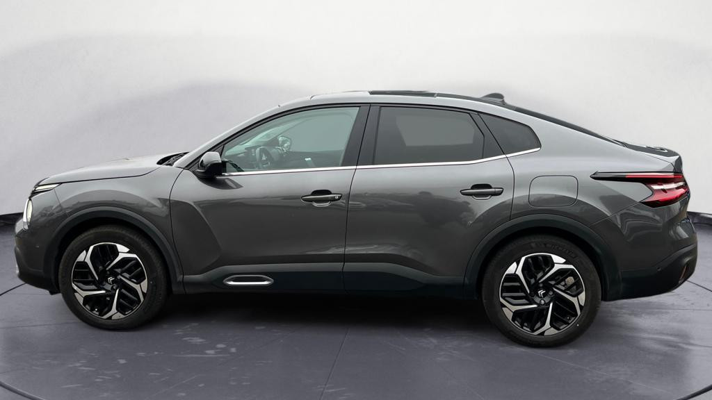 Nouvelle CITROEN C4 BlueHDi 130 EAT8 Max - Pack Lounge - Ambiance Hype Black - Attelage