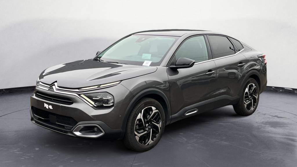 Nouvelle CITROEN C4 BlueHDi 130 EAT8 Max - Pack Lounge - Ambiance Hype Black - Attelage