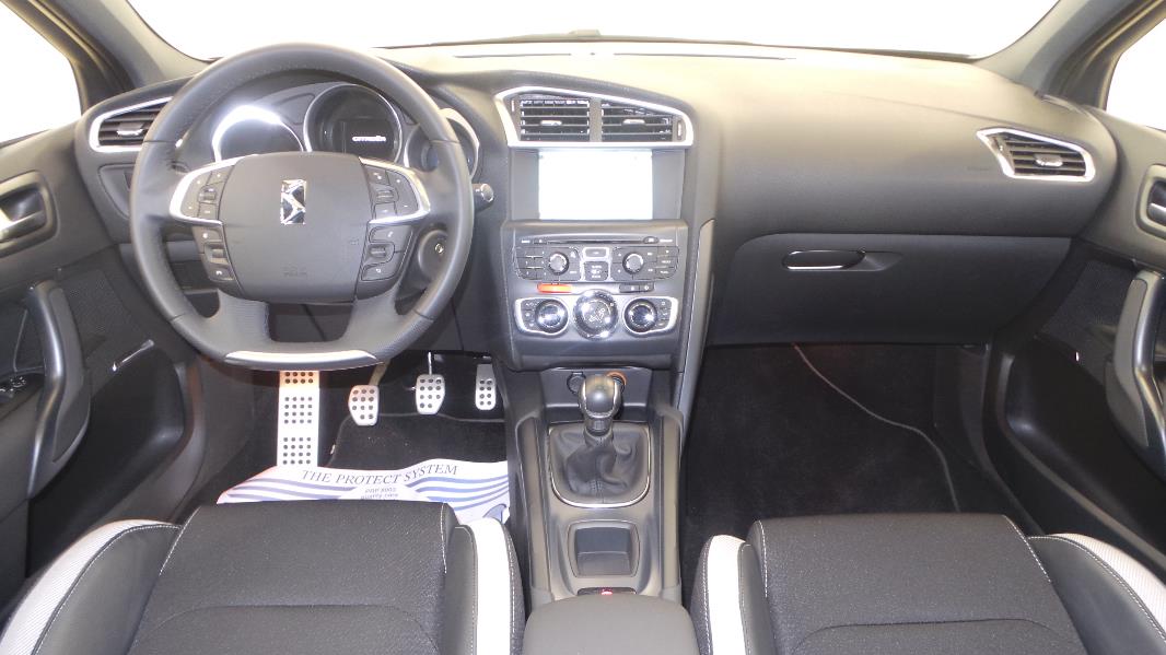 CITROEN DS 4 1.6 VTI 120CH SO CHIC