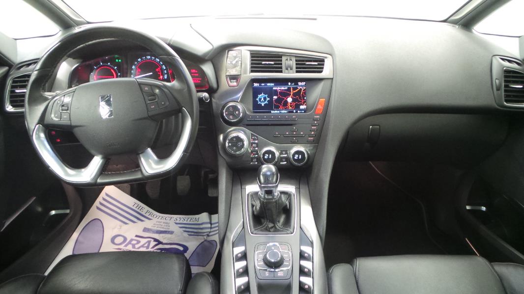 CITROEN DS 5 2.0 HDI160 SO CHIC