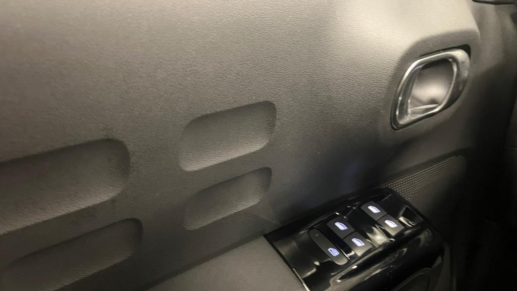 Nouvelle CITROEN C3  1.2 PureTech 12V - 83 S&S   BERLINE Shine PHASE 2