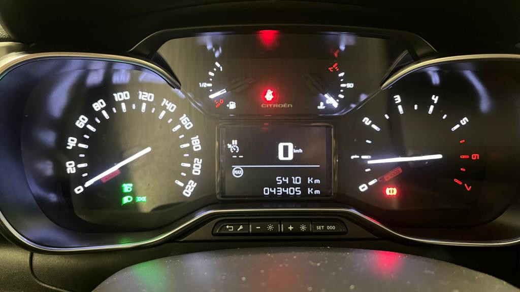 Nouvelle CITROEN C3  1.2 PureTech 12V - 83 S&S   BERLINE Shine PHASE 2