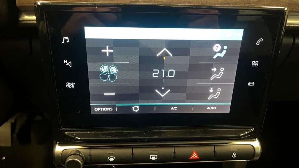 Nouvelle CITROEN C3  1.2 PureTech 12V - 83 S&S   BERLINE Shine PHASE 2