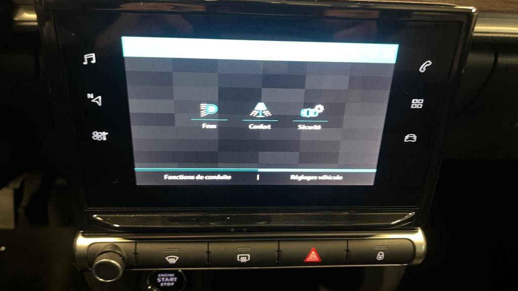 Nouvelle CITROEN C3  1.2 PureTech 12V - 83 S&S   BERLINE Shine PHASE 2