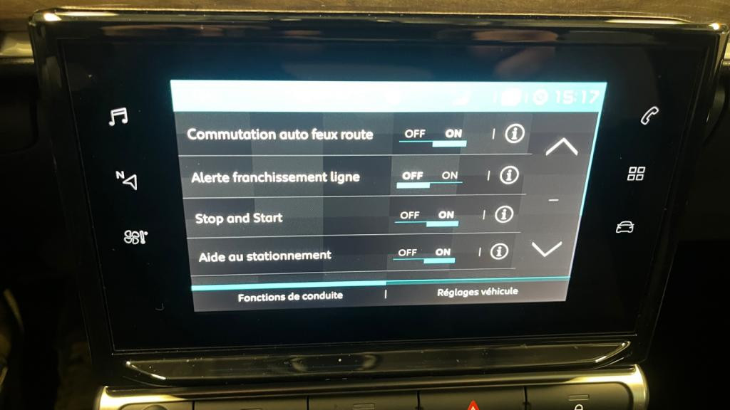 Nouvelle CITROEN C3  1.2 PureTech 12V - 83 S&S   BERLINE Shine PHASE 2