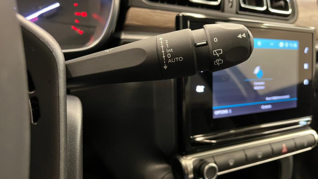 Nouvelle CITROEN C3  1.2 PureTech 12V - 83 S&S BERLINE Shine PHASE 2