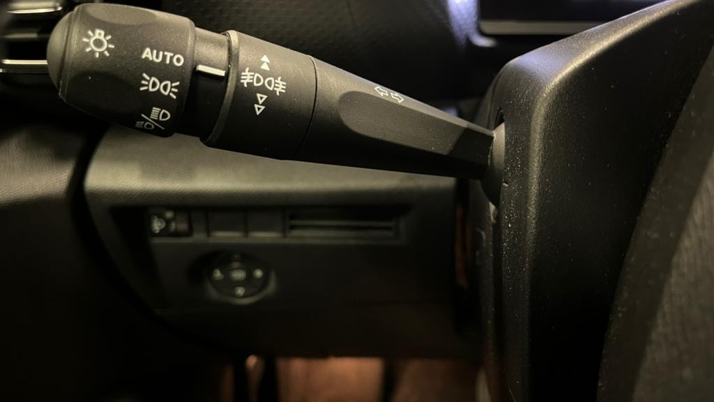 CITROEN C4  1.5 BlueHDi 16V - 130 S&S - EAT8 BERLINE Shine Pack