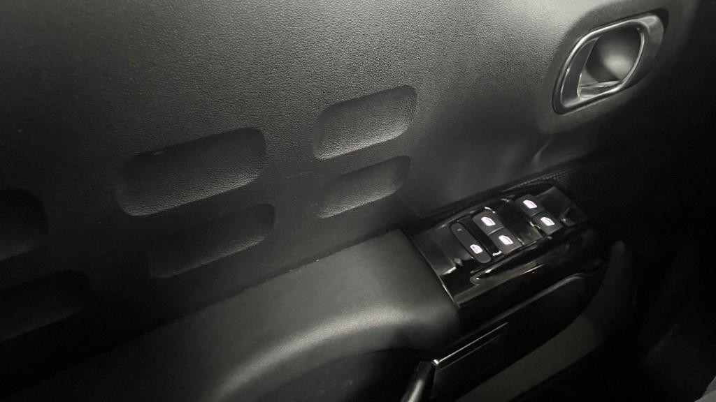 CITROEN C3  1.2 PureTech 12V - 110 S&S - EAT6 BERLINE Shine PHASE 2