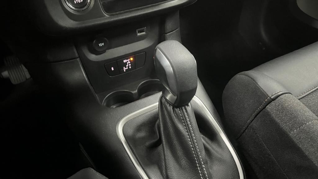 CITROEN C3  1.2 PureTech 12V - 110 S&S - EAT6 BERLINE Shine PHASE 2