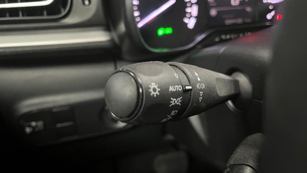 CITROEN C3  1.2 PureTech 12V - 110 S&S - EAT6 BERLINE Shine PHASE 2