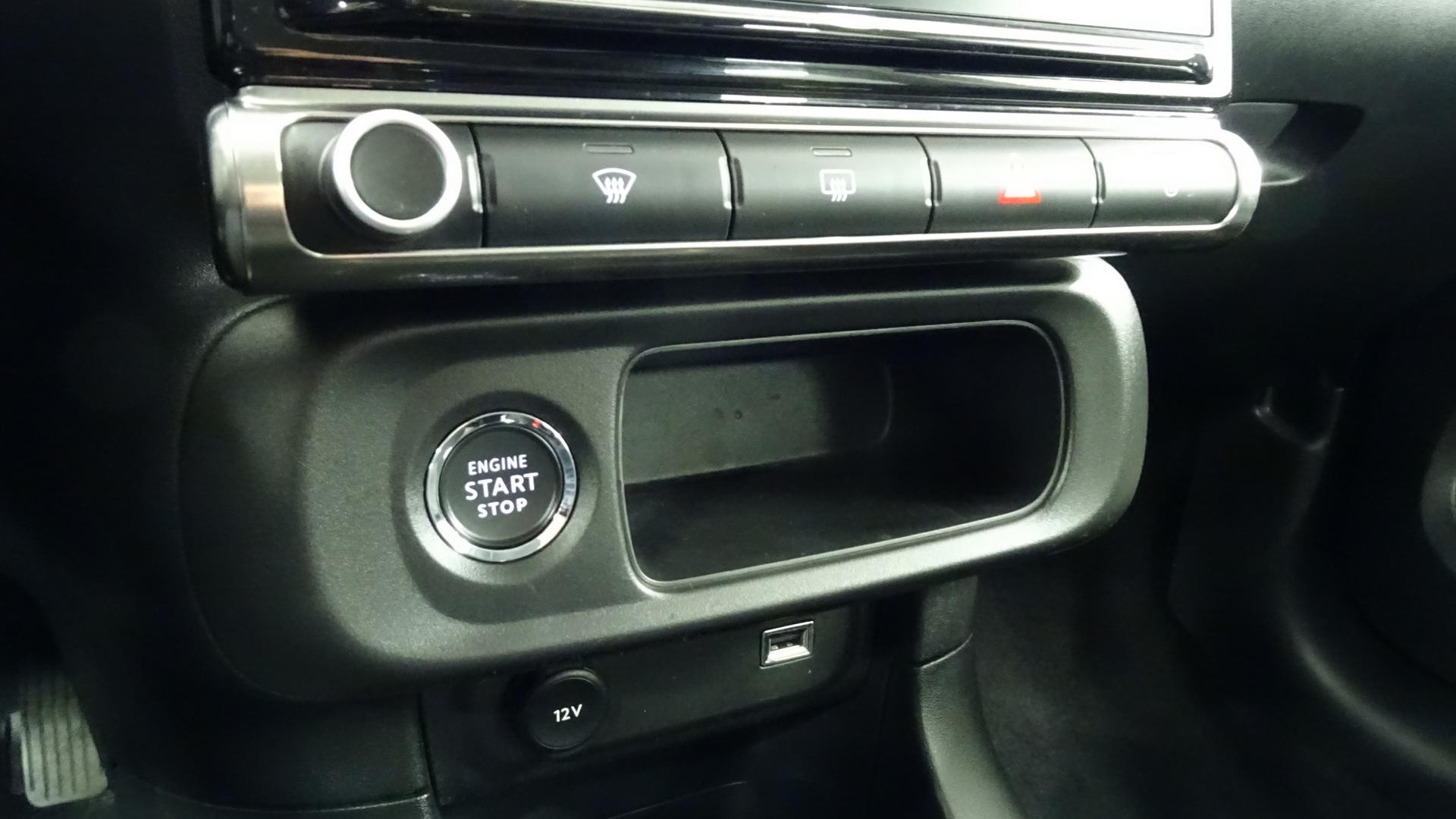 CITROEN C3 BlueHDi 100 Shine - Toit Panoramique - Caméra - Angles Morts