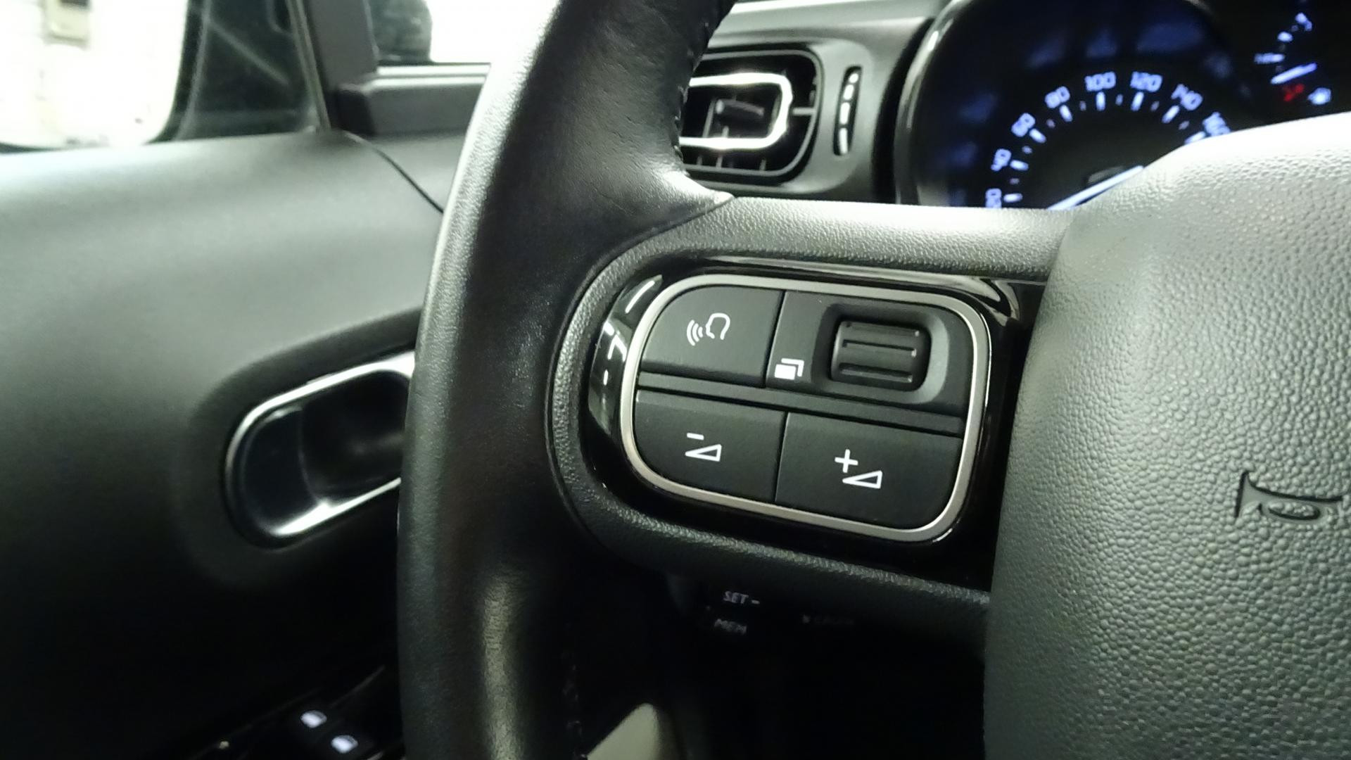 CITROEN C3 BlueHDi 100 Shine - Toit Panoramique - Caméra - Angles Morts