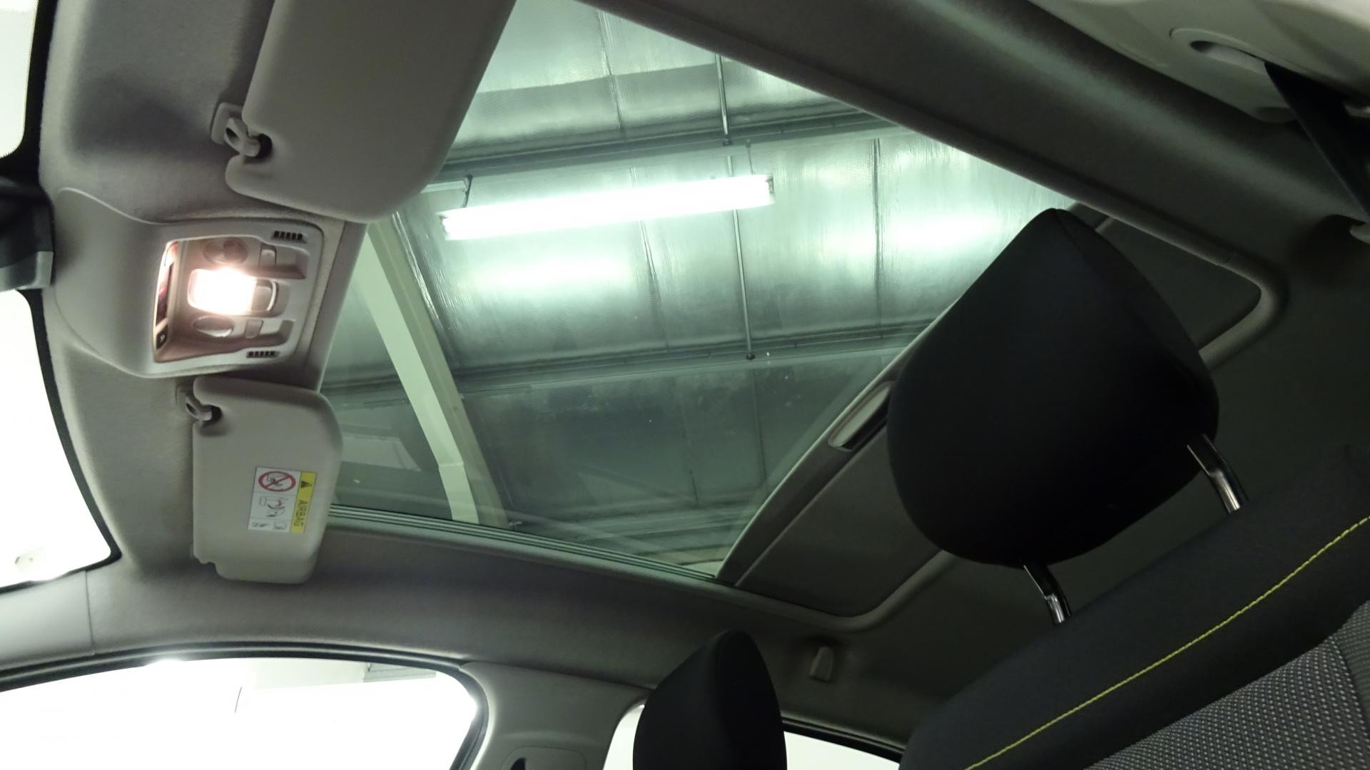 CITROEN C3 BlueHDi 100 Shine - Toit Panoramique - Caméra - Angles Morts