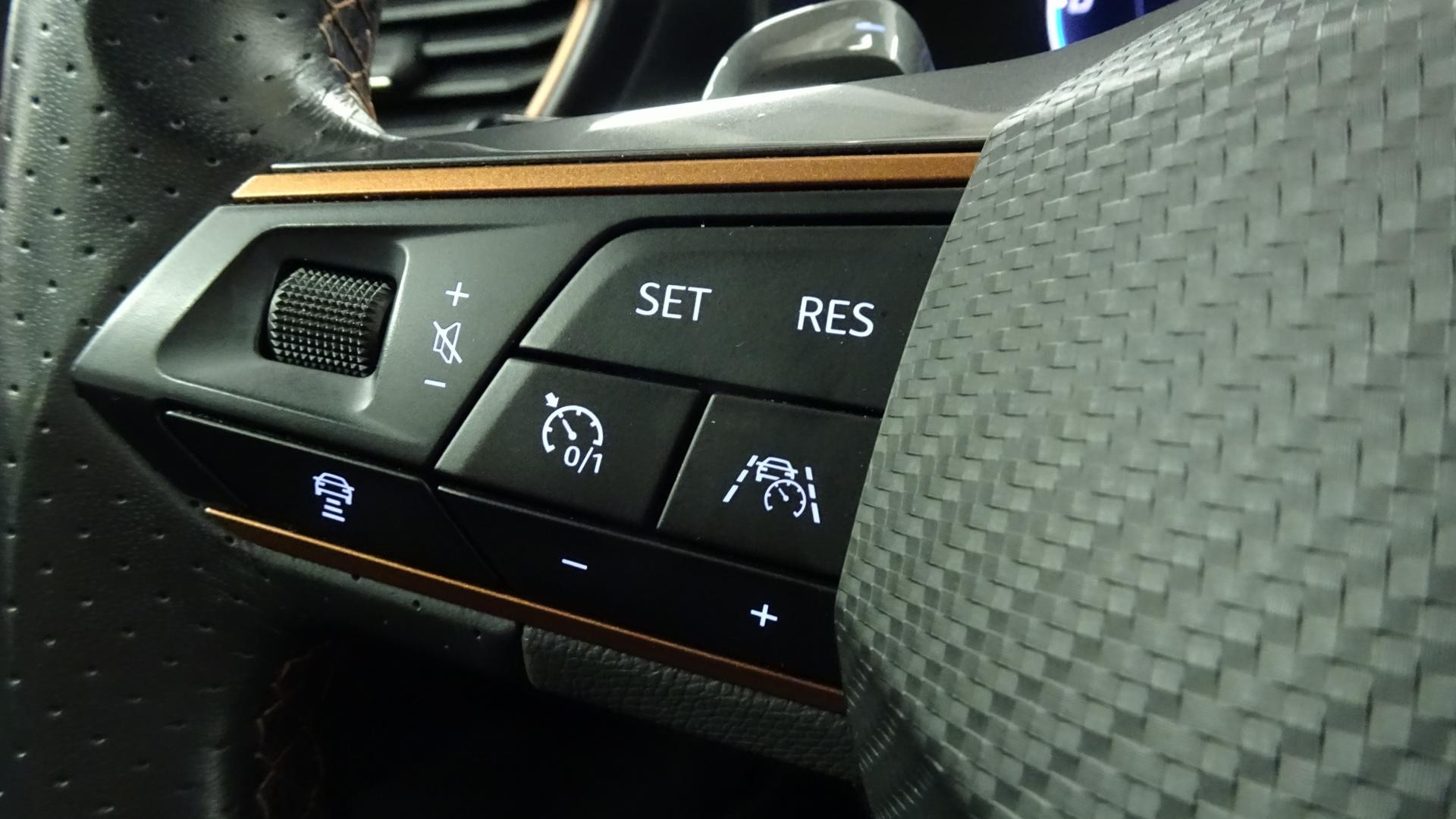 CUPRA FORMENTOR 1.4 e-Hybrid 245 DSG 6  VZ - Caméra 360 - Pack XL