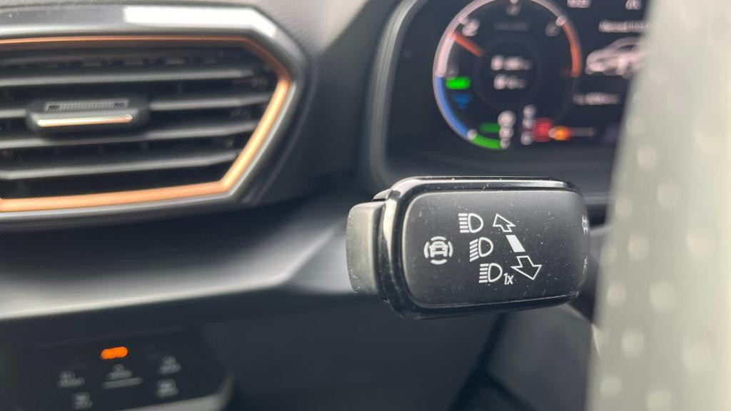 CUPRA Leon e-Hybrid 245 DSG 6 VZ - Volant Supersport - Pack Safe & Driving XL