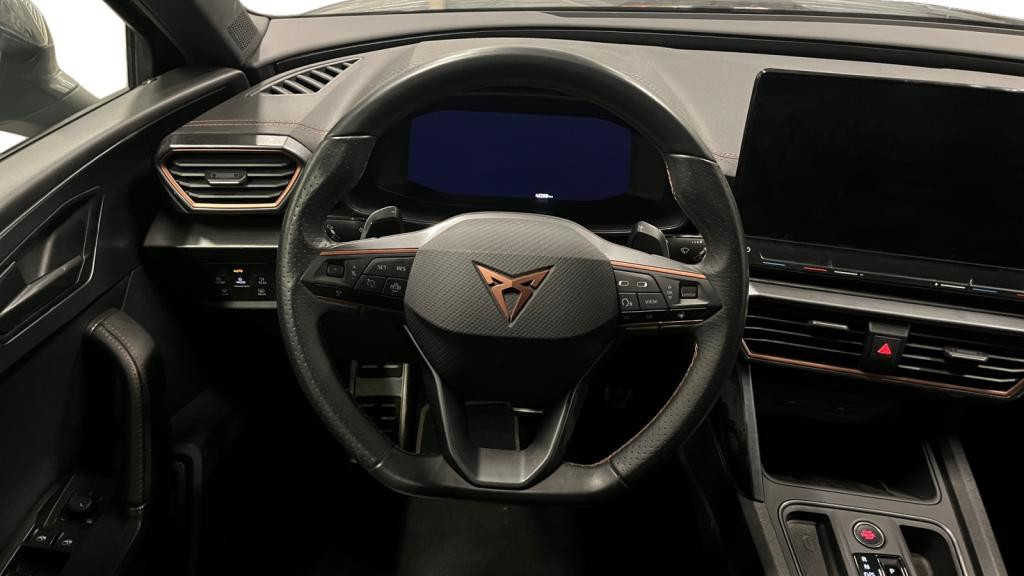 Nouvelle CUPRA LEON SPORTSTOURER e-Hybrid 204 SPORTSTOURER BREAK V