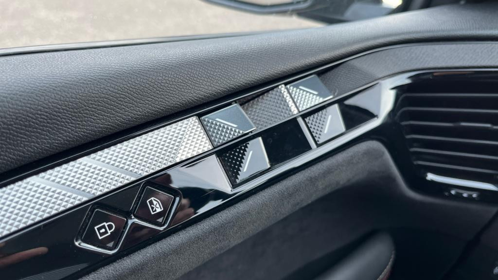 DS DS4 BlueHDi 130 EAT8 Performance Line - Keyless - Hayon Electrique