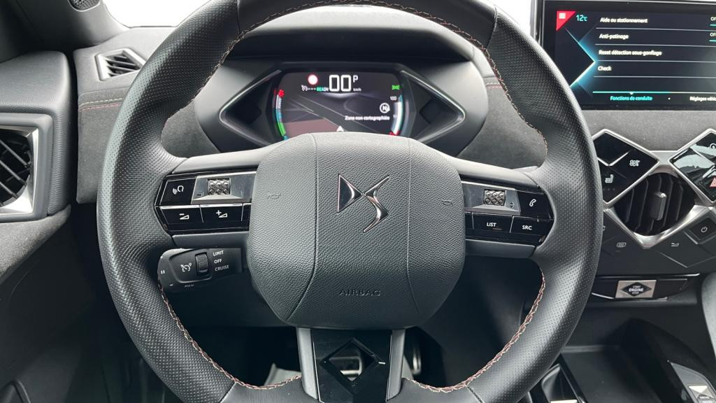 DS DS 3 CROSSBACK E-Tense - 136  Performance Line + 