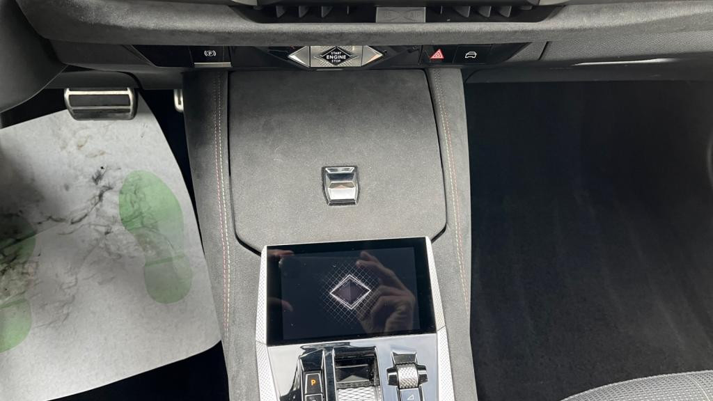 DS DS4  E-Tense 225 Performance Line - IRIS Navigation - DS Matrix LED Vision - Pack Style