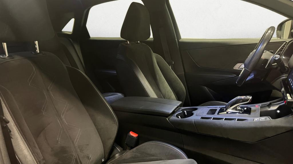 DS DS 7 CROSSBACK 1.5 BlueHDi - 130 - EAT8  Performance Line