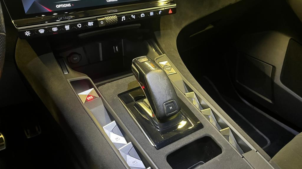 DS DS 7 CROSSBACK 1.5 BlueHDi - 130 - EAT8  Performance Line