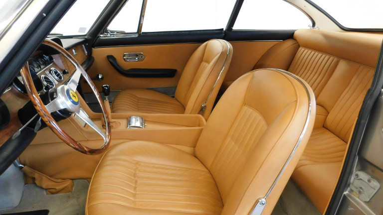 FERRARI 330GT 330 GT 2+2 4.0 V12 300 CV 