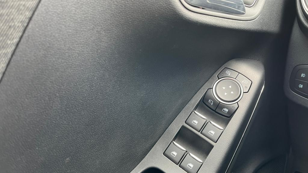 FORD PUMA  1.0 EcoBoost MHEV - 125 S&S  Titanium 