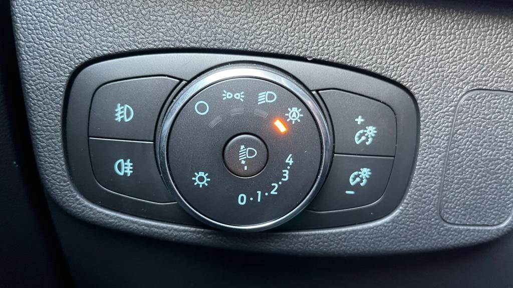 FORD FOCUS 1.0 EcoBoost - 125 - BVA IV BERLINE Trend Business