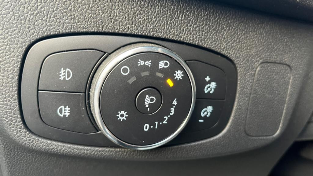 FORD FOCUS 1.0 EcoBoost - 100 S&S  IV BERLINE Trend Business