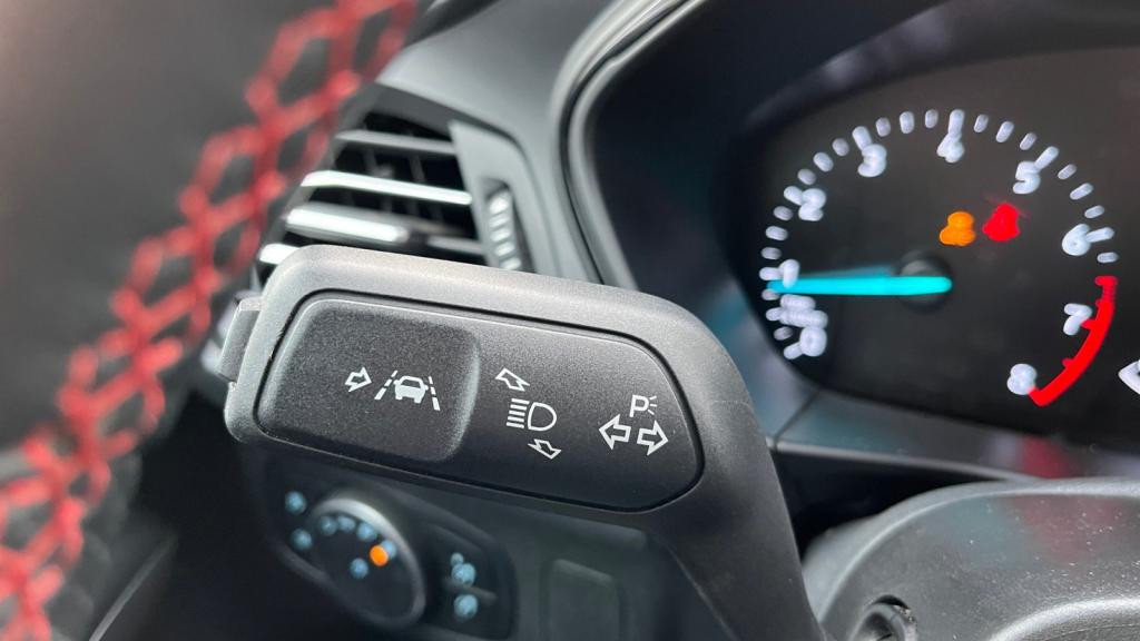 FORD FOCUS 1.5 EcoBoost - 150 -  S&S  ST Line