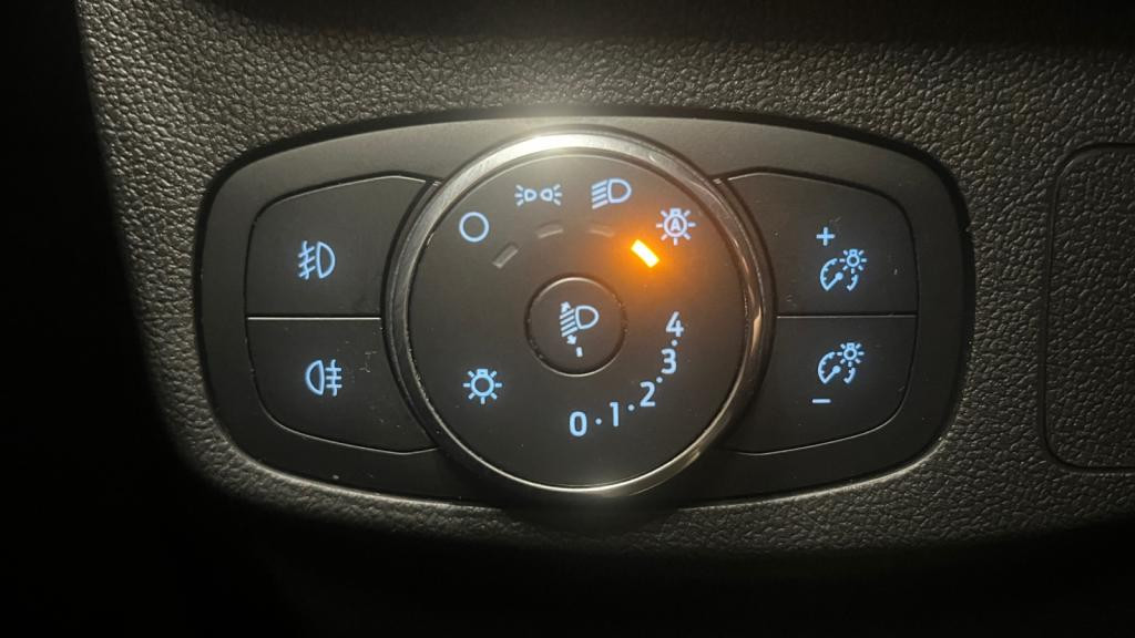 FORD FOCUS 1.5 EcoBlue - 120 S&S  IV BERLINE ST Line X PHASE 2