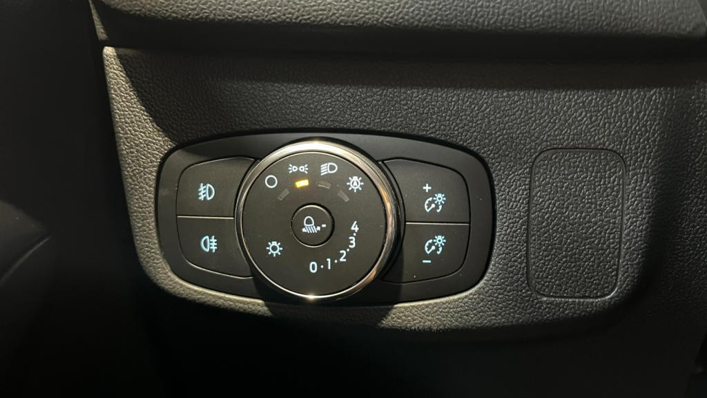 FORD FOCUS 1.0 EcoBoost - 125 - BVA IV BERLINE Trend Business