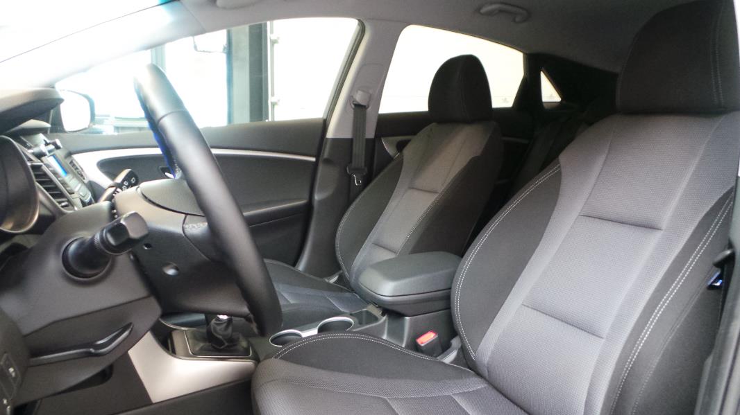 HYUNDAI I30 1.6 CRDI110 PACK INVENTIVE LIMITED BLUE DRIVE 5P